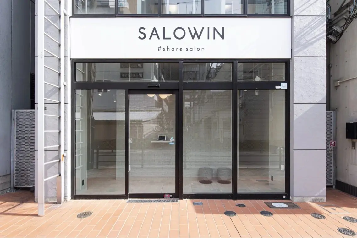 SALOWIN梅田茶屋町North店の内観・外観3