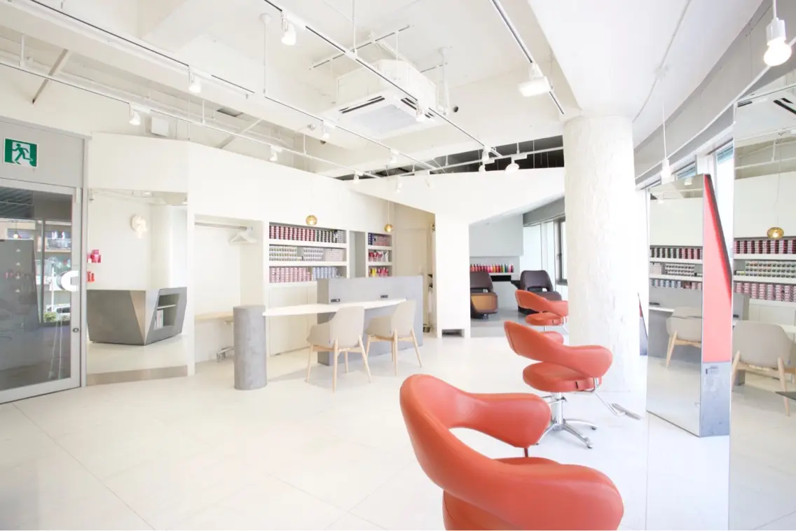 STELLA hair design salonの内観・外観2