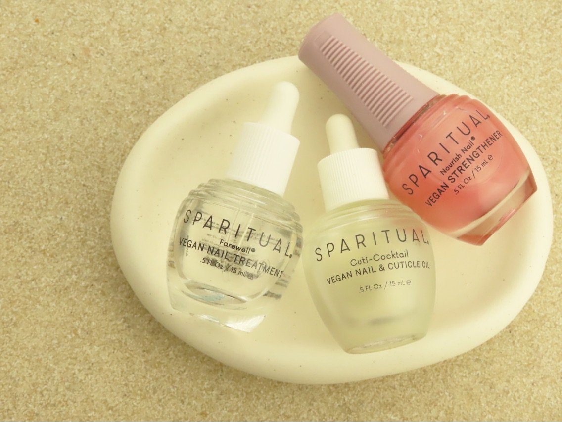 HANAN nailの内観・外観2