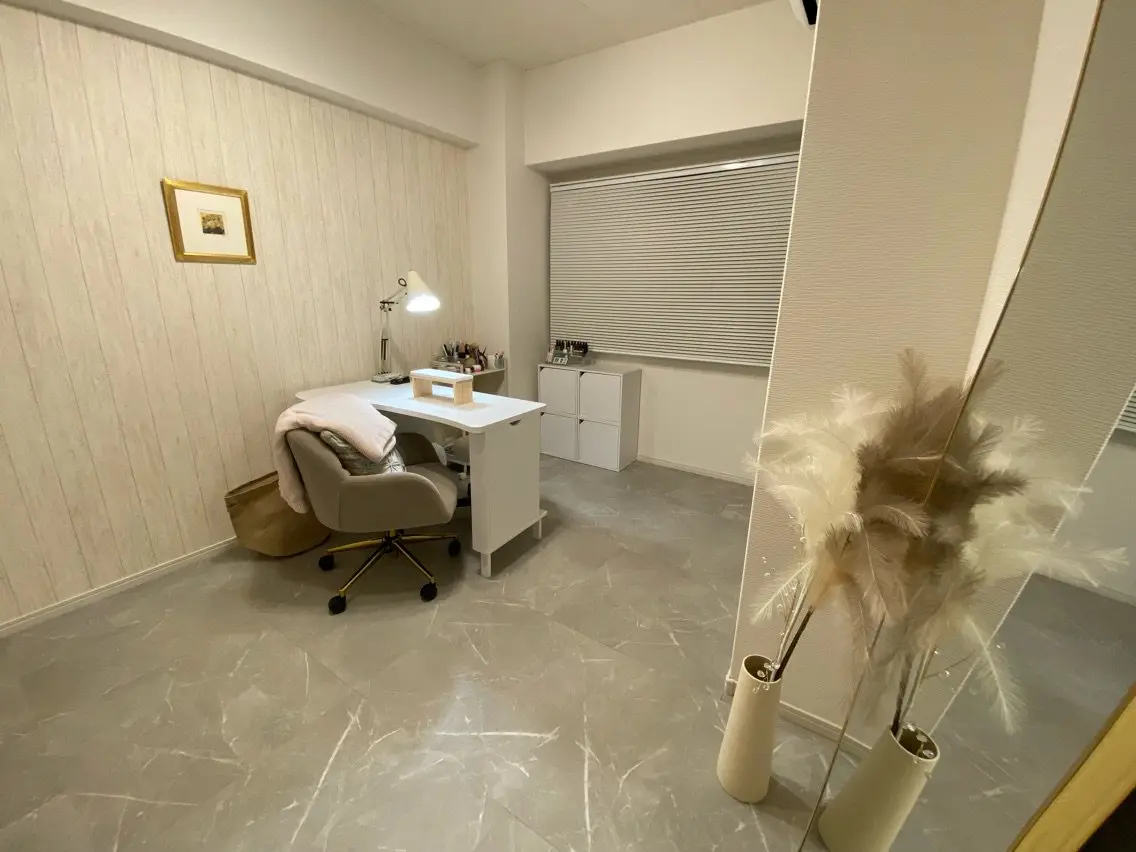 nail salon eve...の内観・外観1