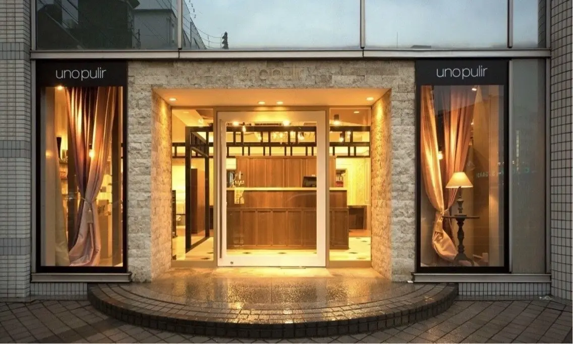 ウノラッシュ京橋店の内観・外観1