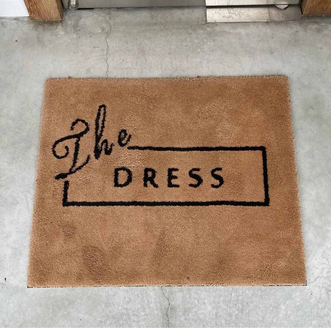 DRESSの内観・外観3