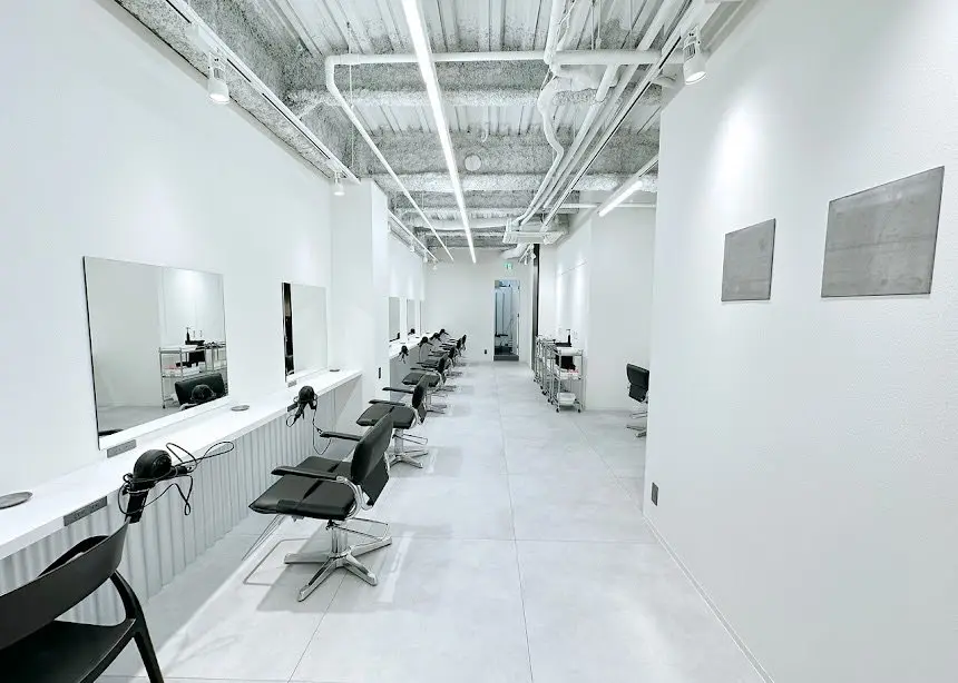 Ace men's salon栄矢場町店の内観・外観2