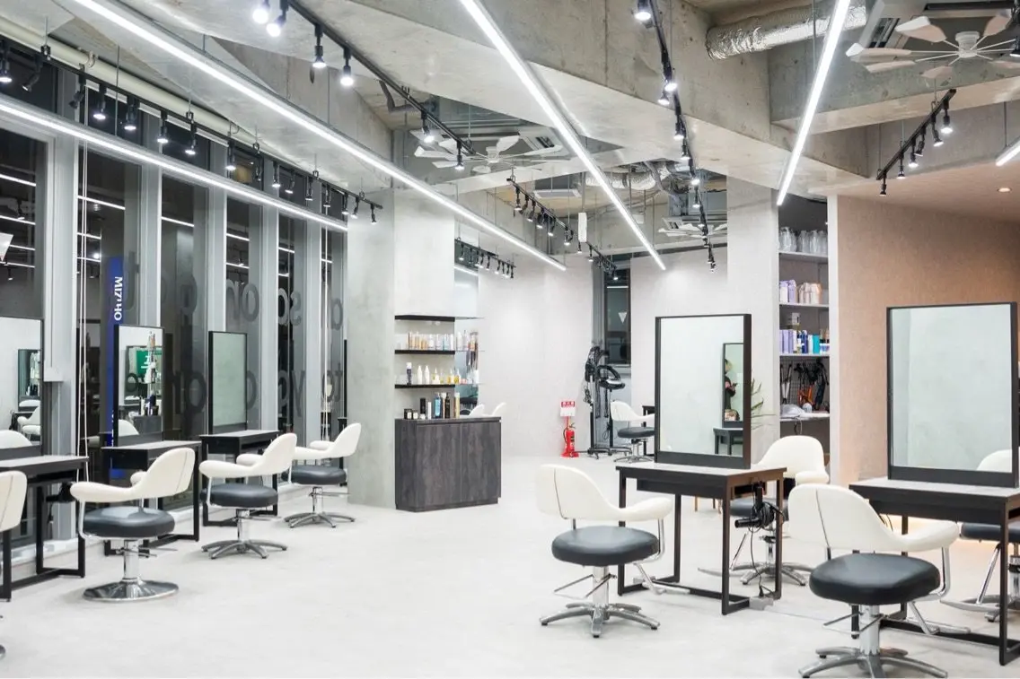hair salon dot. tokyo colorの内観・外観1