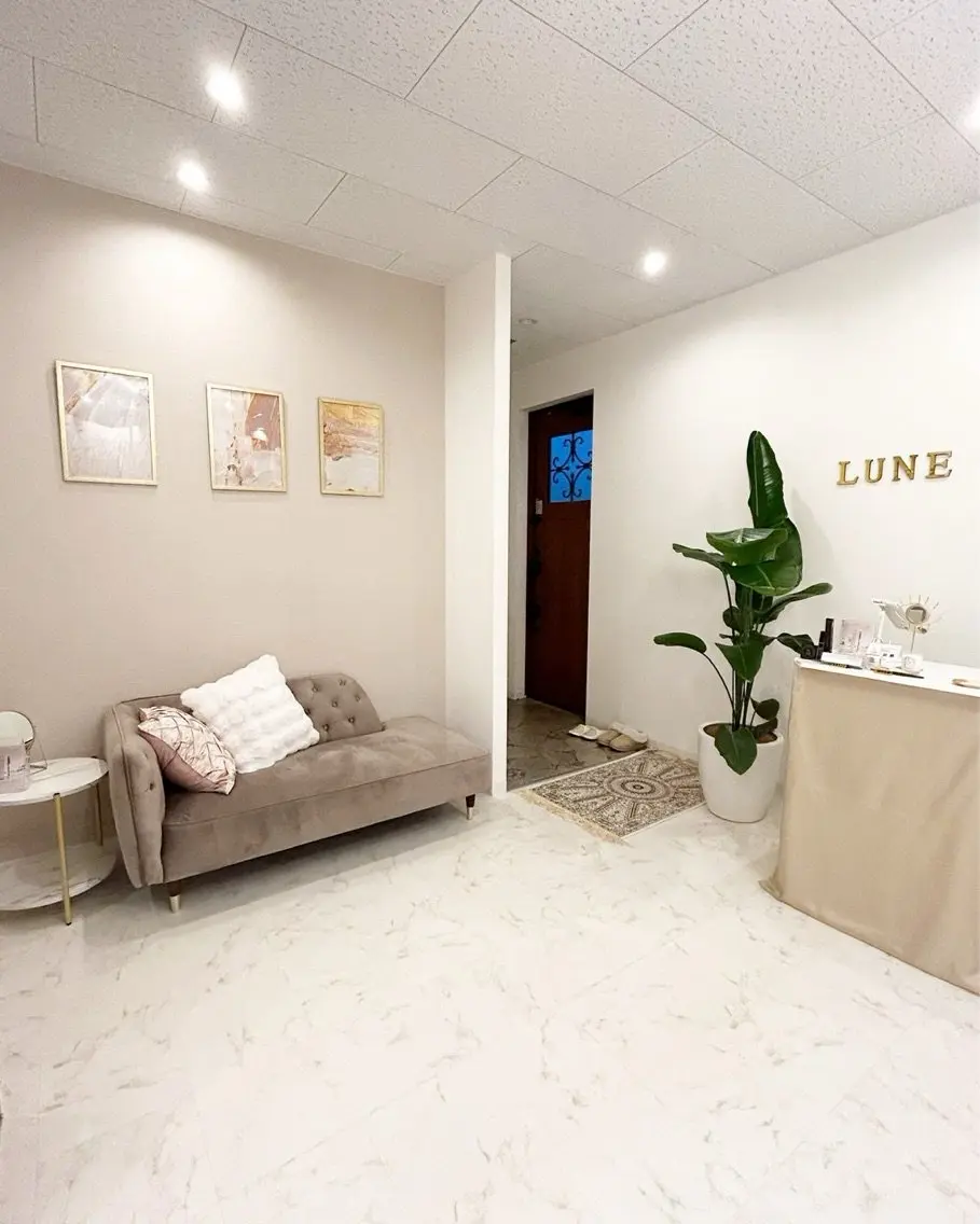 beauty salon LUNEの内観・外観2