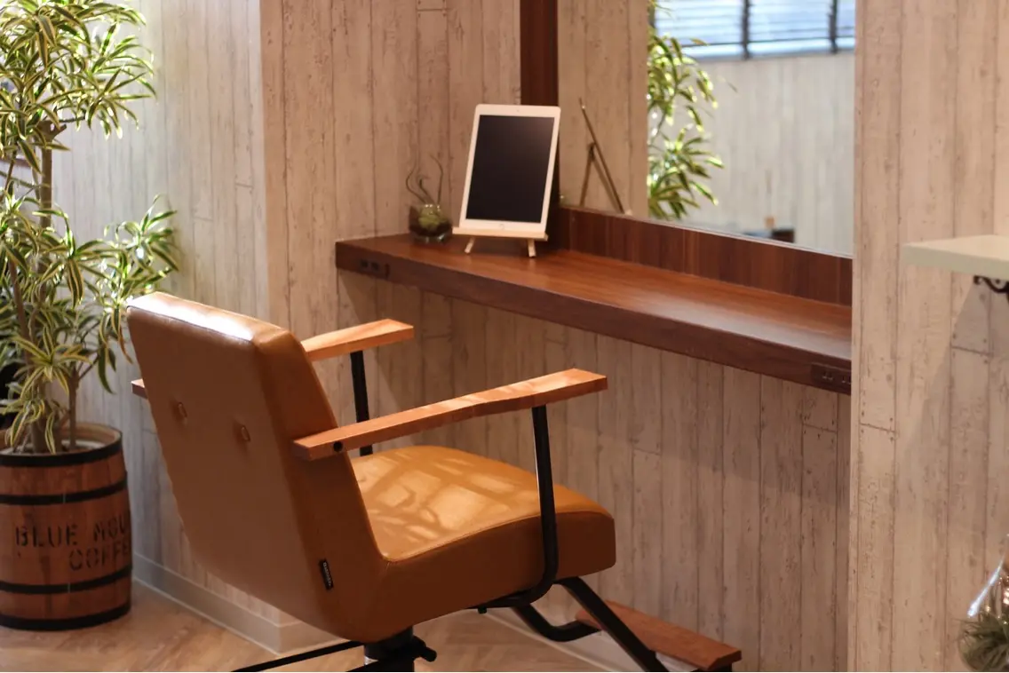 AROUND hair loungeの内観・外観3