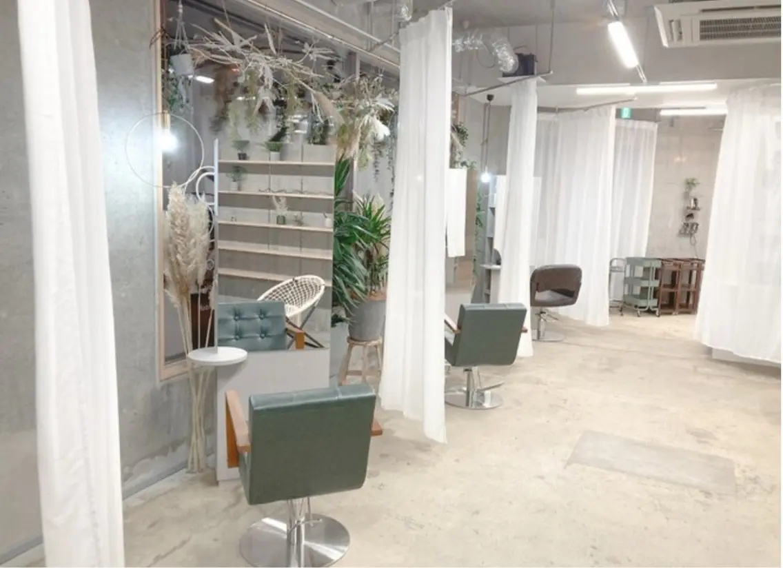 Roa hair & eyelashの内観・外観1