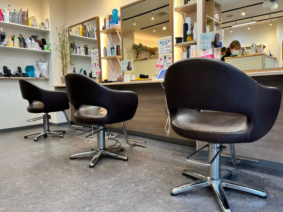 ANSA hair 長岡天神店の内観・外観2