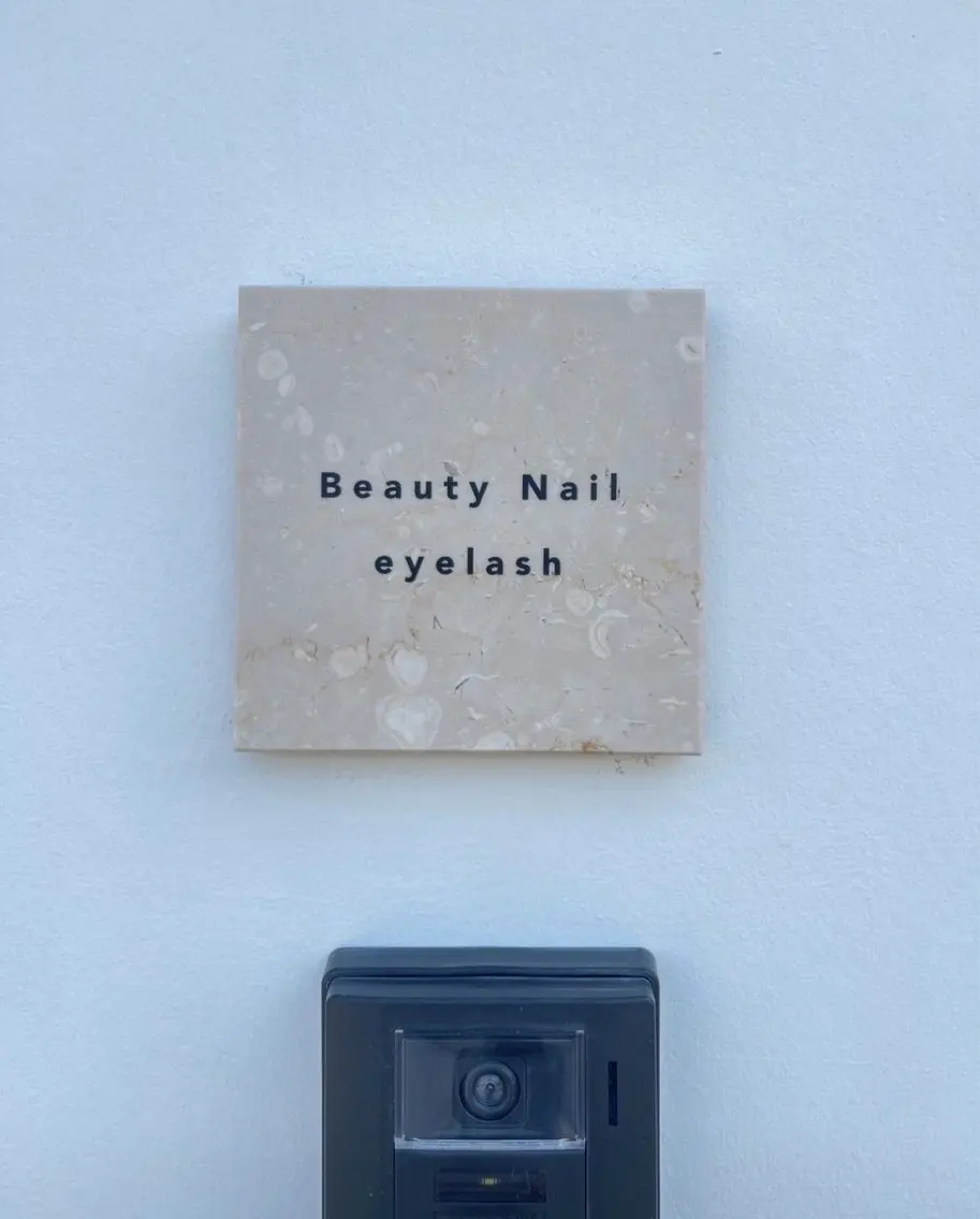 BeautyNaileyelashの内観・外観2