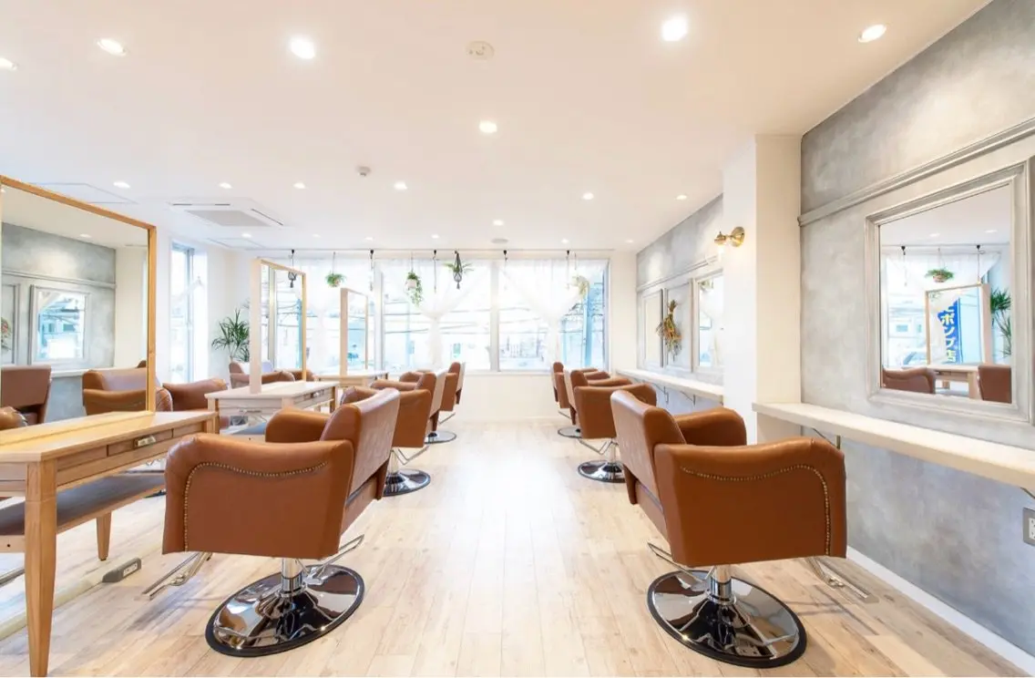 La Bonheur hair charmeの内観・外観1