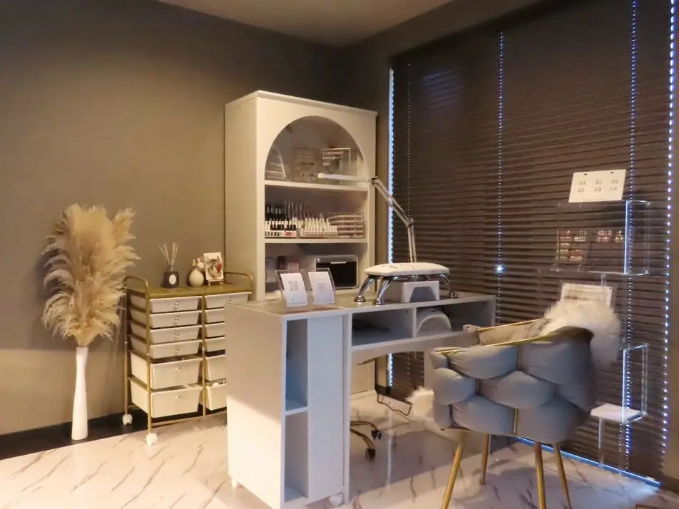nail salon étoileの内観・外観1