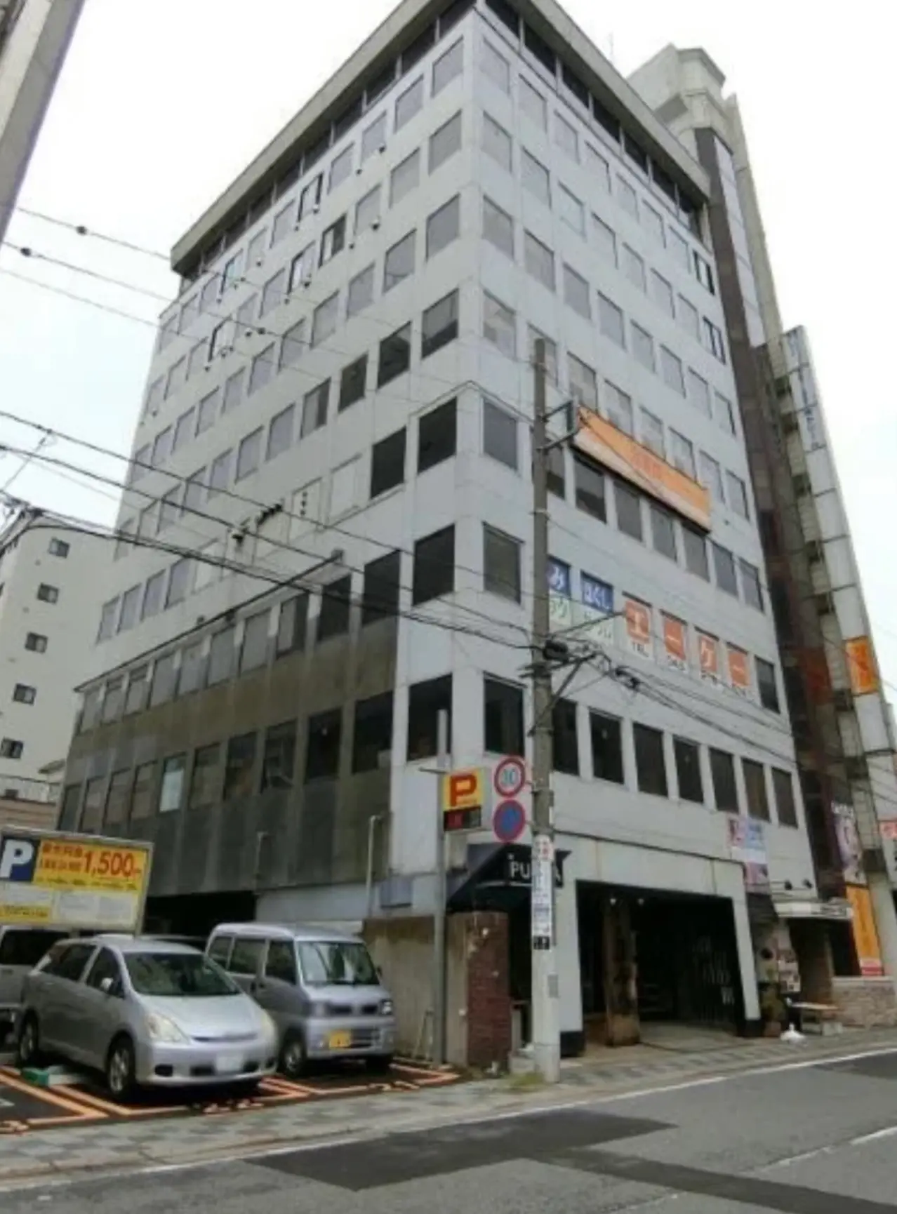 Nude Nailstudio千葉店の内観・外観1