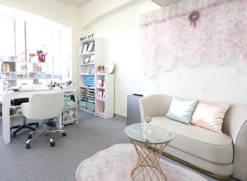 nailsalon J&Kの内観・外観1