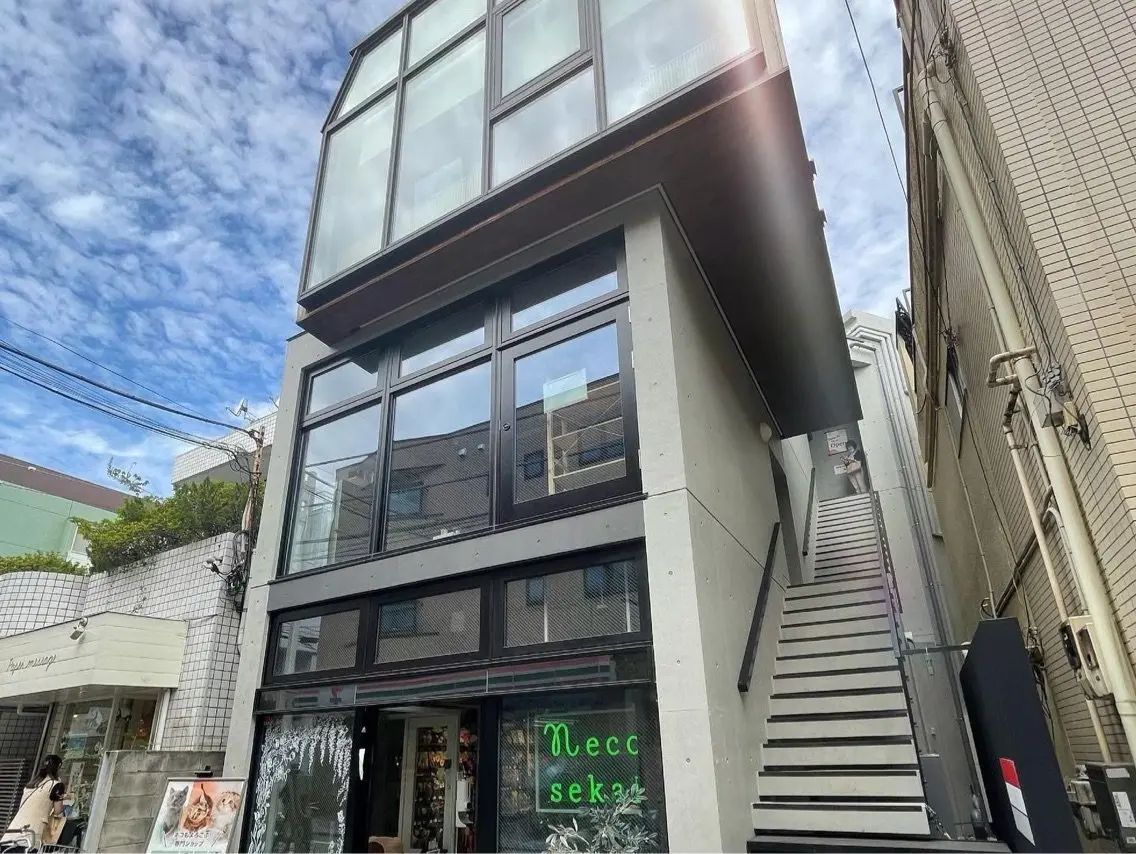 EACHの内観・外観3