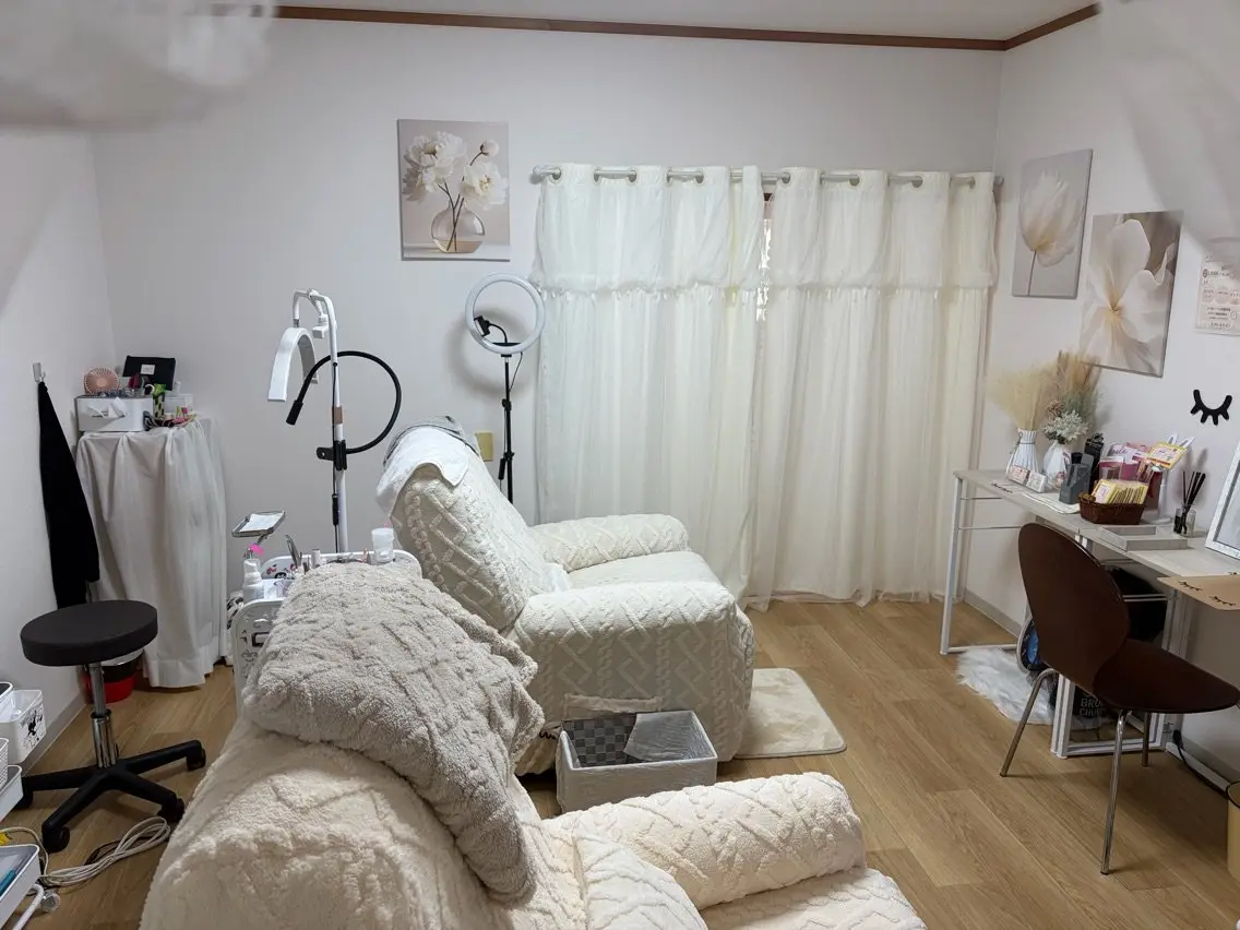 eye's  hanaの内観・外観1