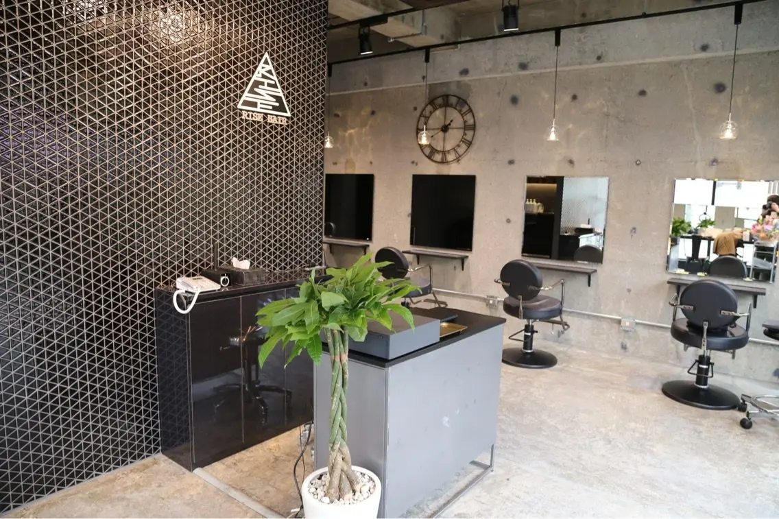 Men's salon RISE TOKYO 新小岩店の内観・外観1