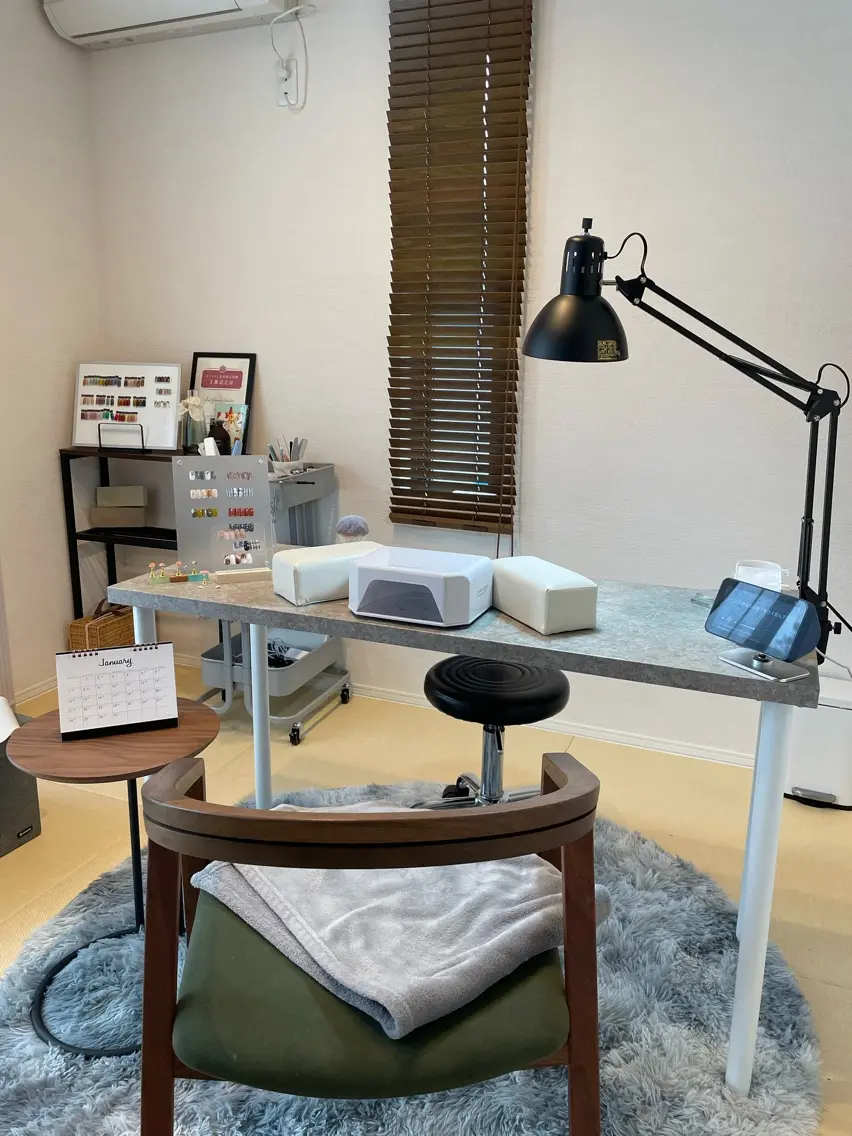 nailroom irodoriの内観・外観1