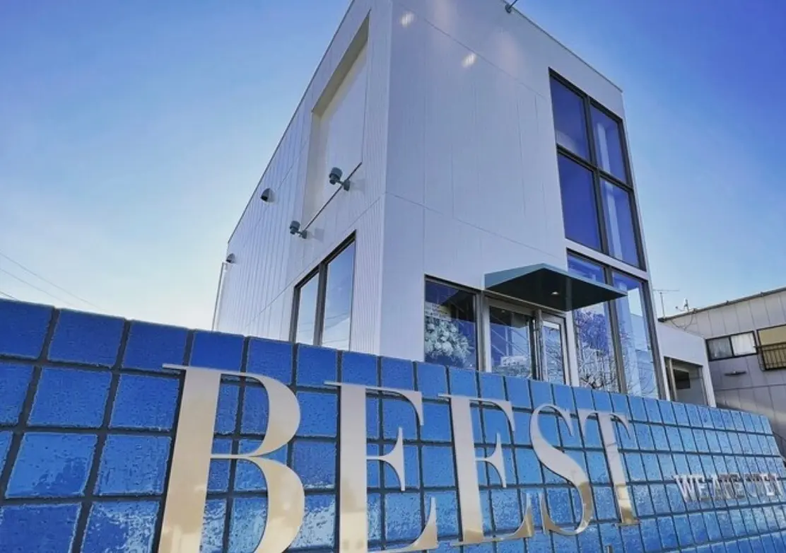 BEESTの内観・外観1