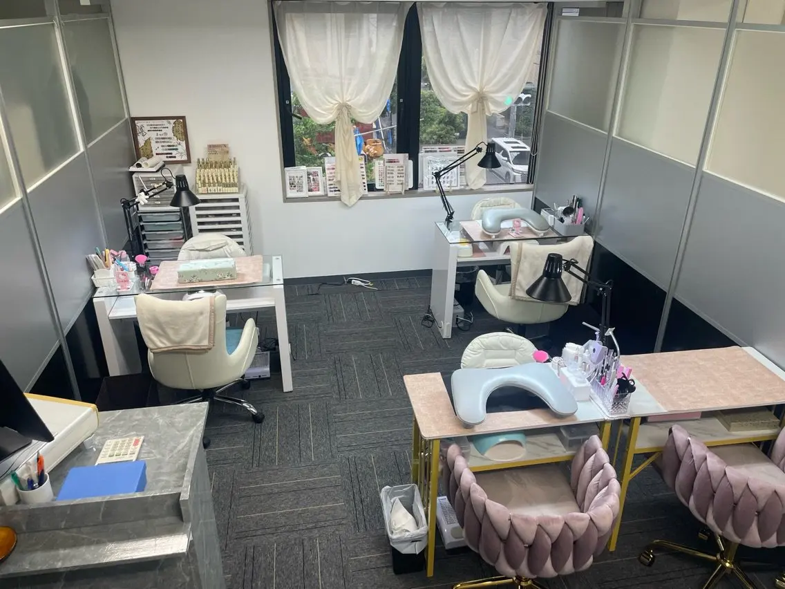 Sunny Nail Studio 新橋の内観・外観1