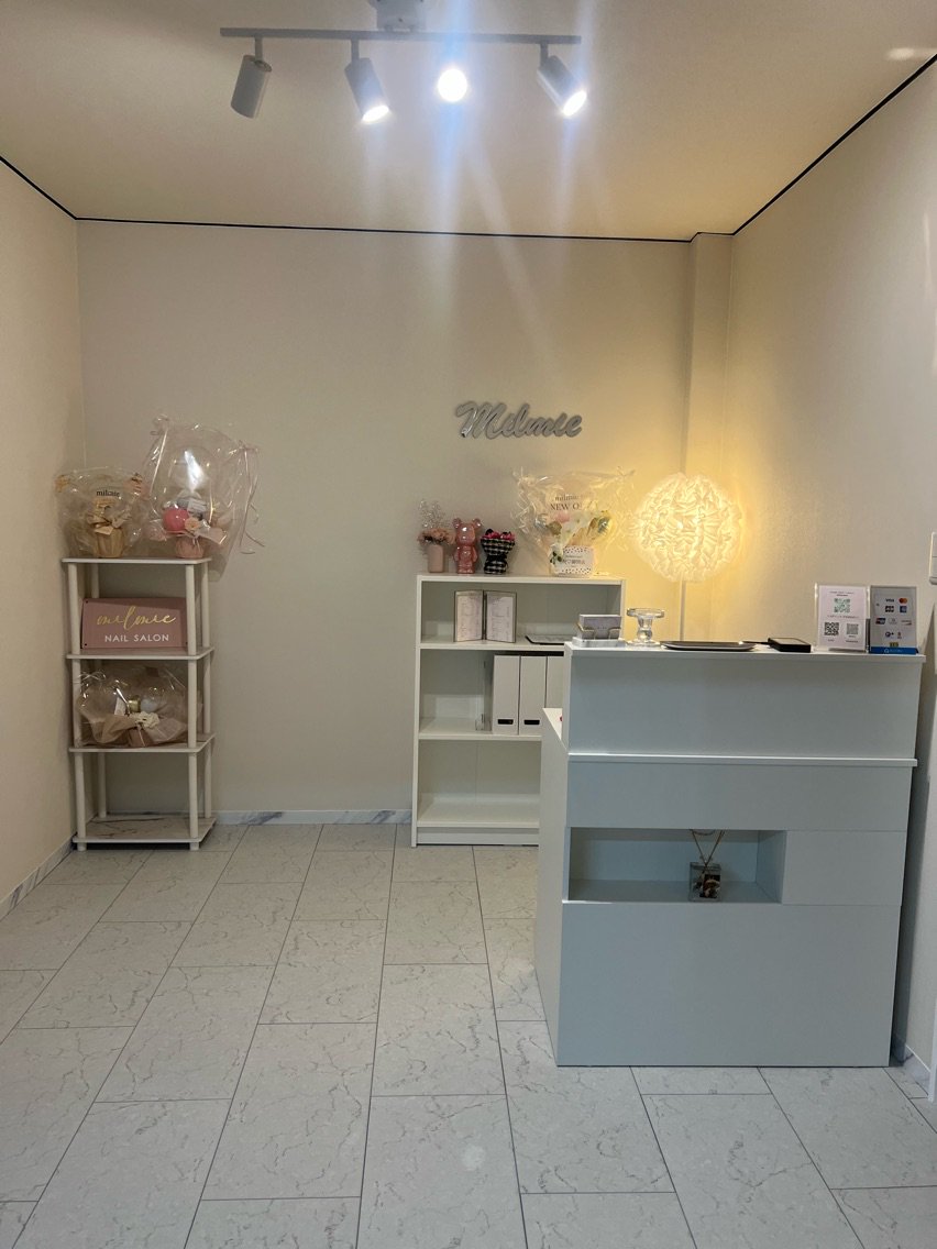 milmie nailの内観・外観2
