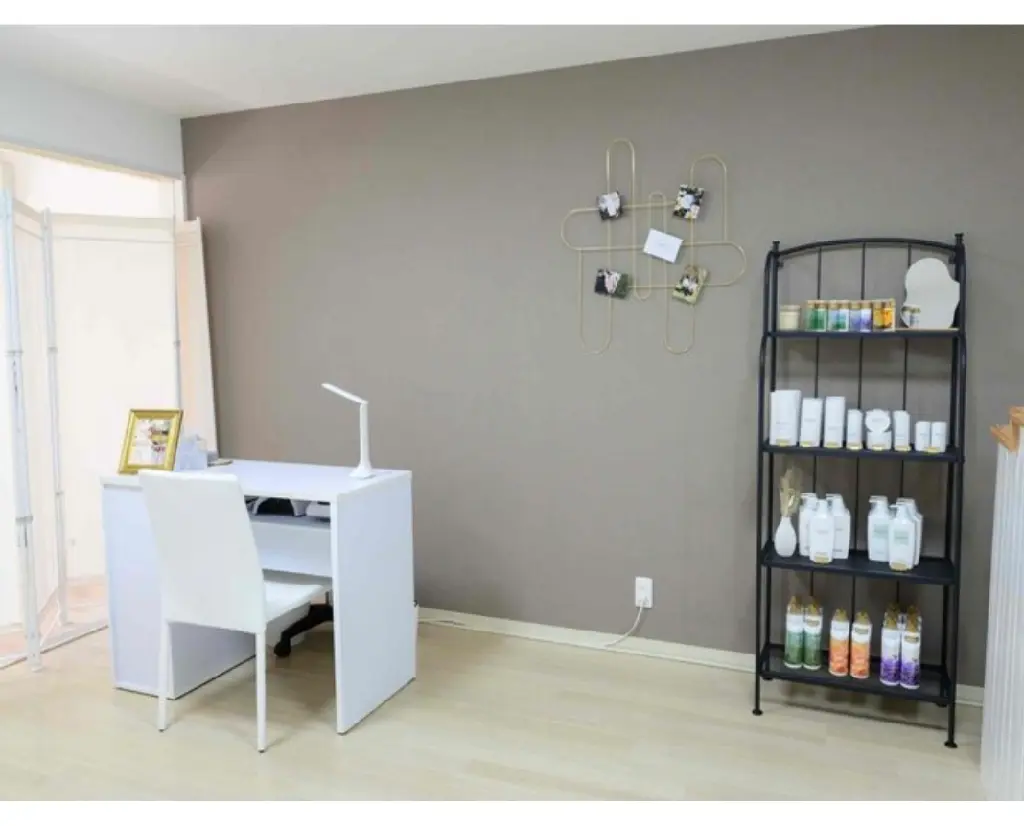 Selectsalon Lienの内観・外観1