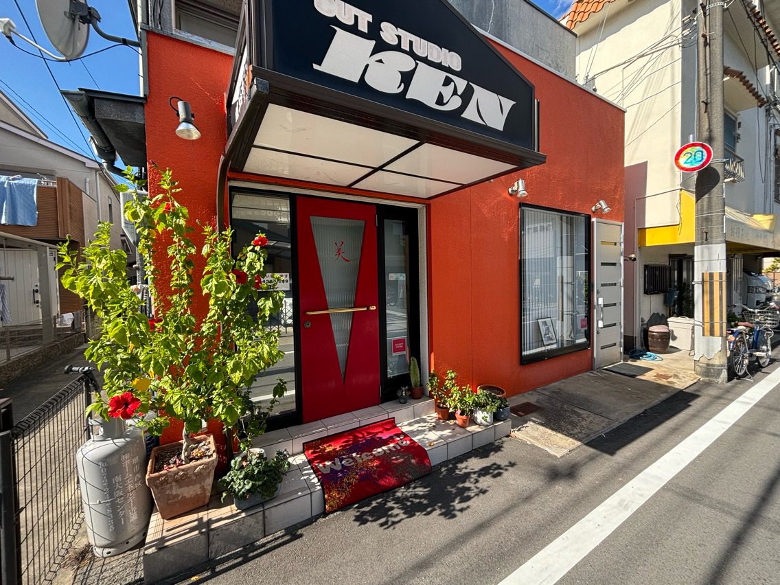 カットスタジオケンの内観・外観2