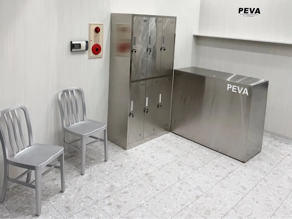 PEVA by CIEN goldの内観・外観1