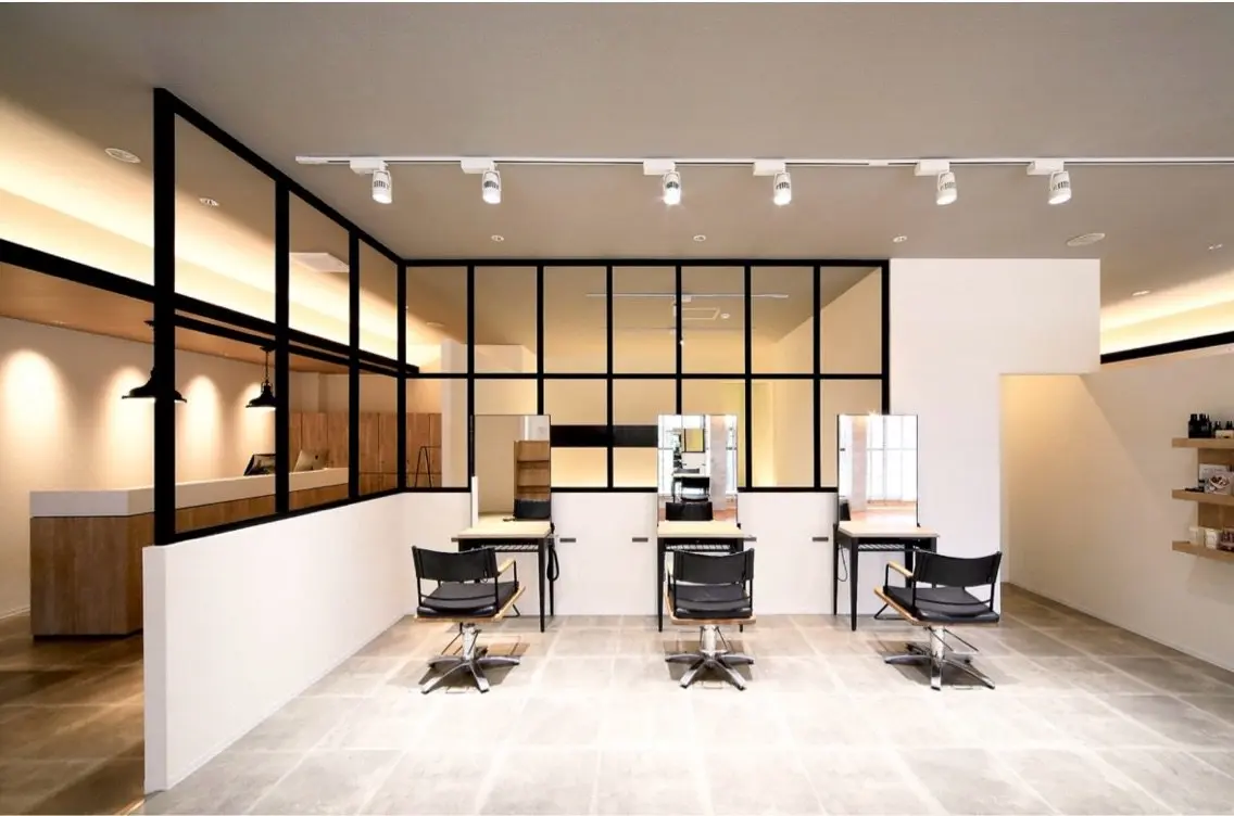BRICK HAIR & SPA 松山の内観・外観2