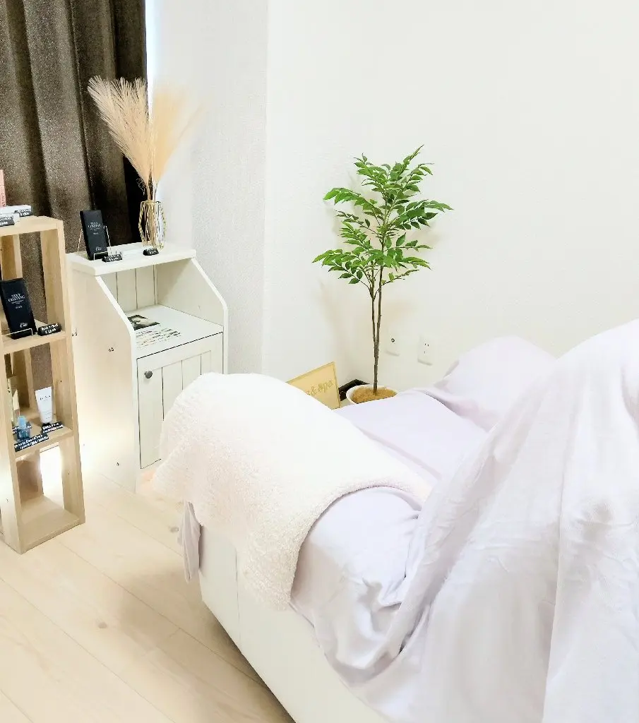 eyelash　Manon　空港通店の内観・外観1