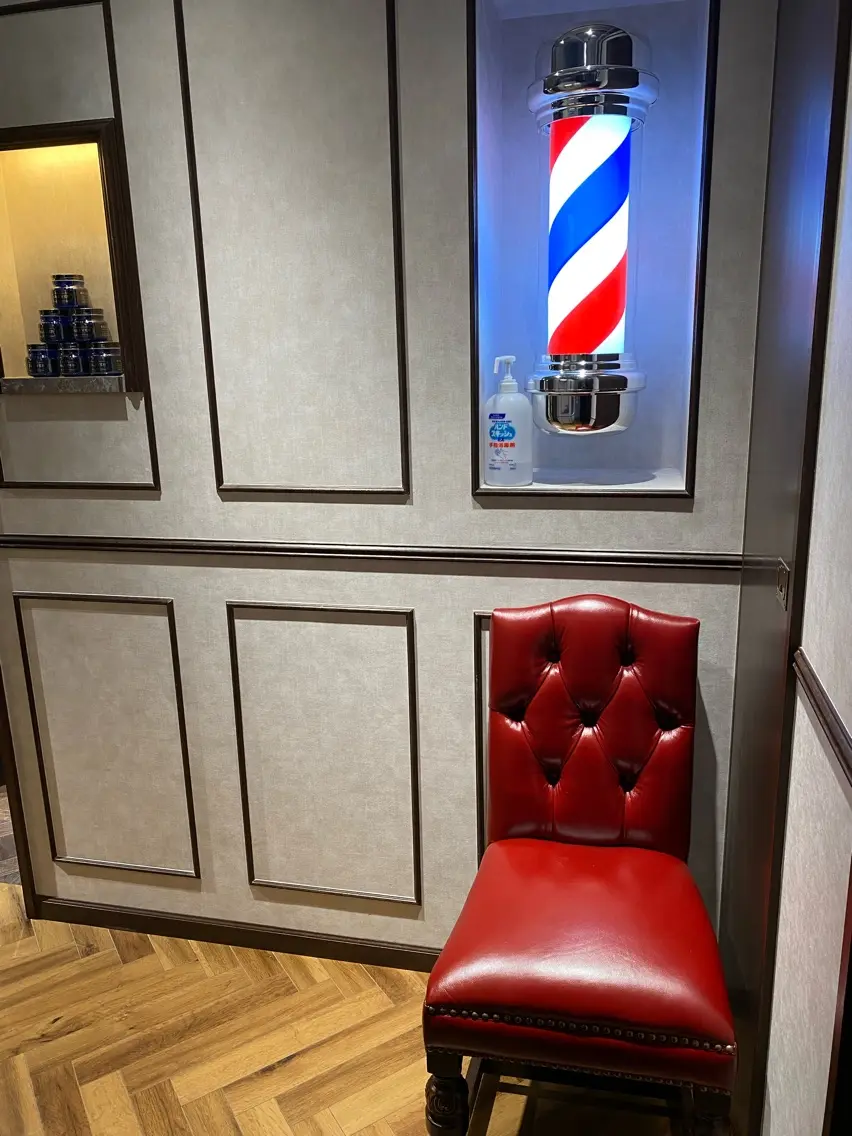 LAVIE NEW STANDARD BARBER HANARE 新宿店の内観・外観3