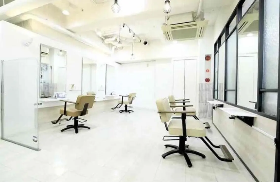 HairMake NEW YORKの内観・外観1