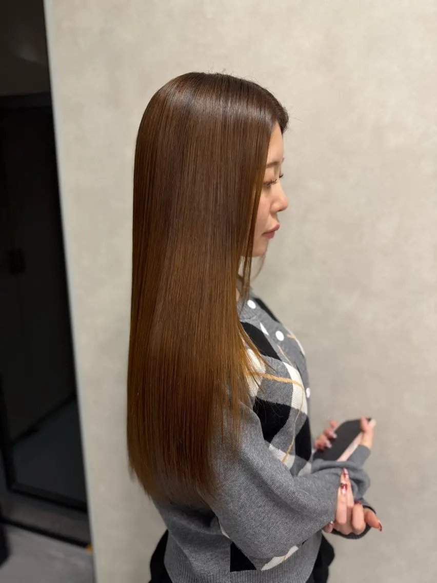 ロング パーマ 縮毛矯正 トリートメント 髪質改善/縮毛矯正 /レイヤーカット岡部のヘアスタイル