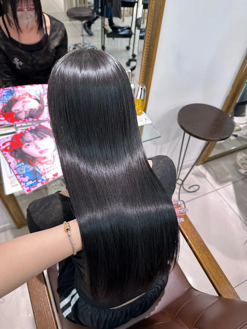 ロング カラー 黒髪 ヘアカラー トリートメント 髪質改善艶カラー🩶 Nanako ⟡.·のヘアスタイル