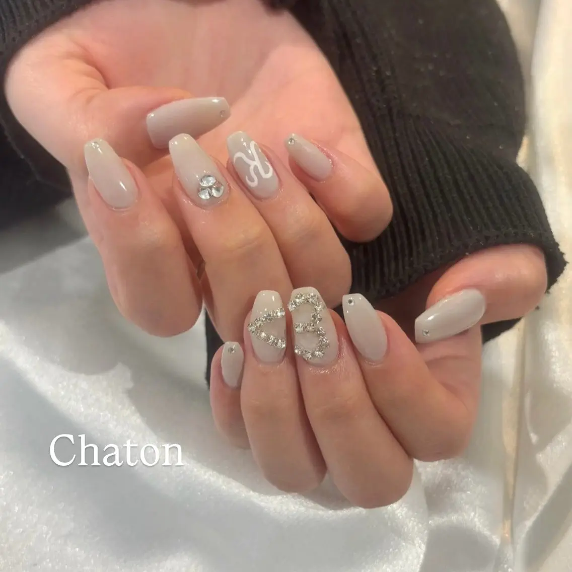 ネイル ハンドネイル chaton𓂃𓈒 MIKAMIのネイルデザイン