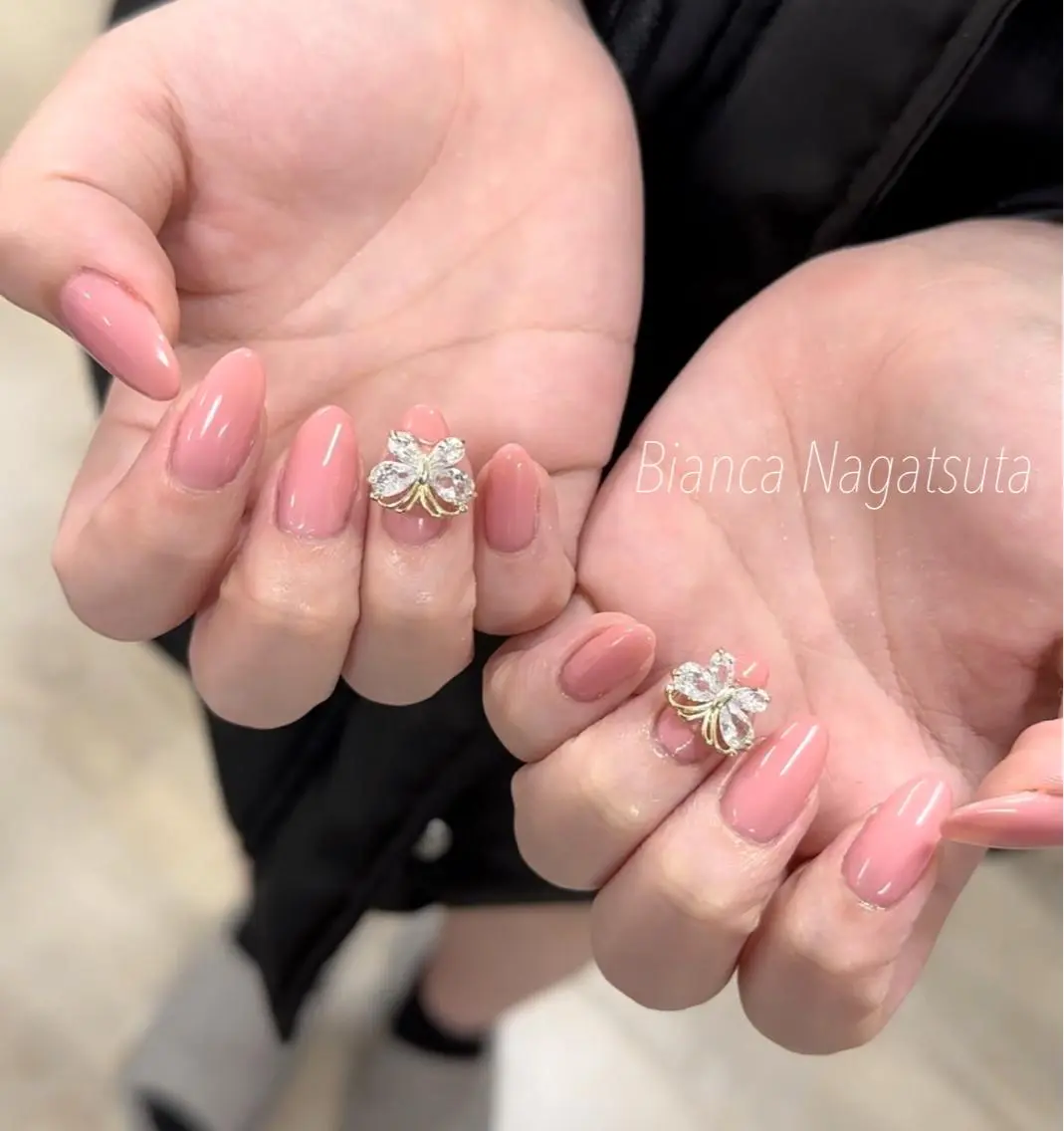 ネイル ちゅるん美フォルム 🦋AIRAのネイルデザイン