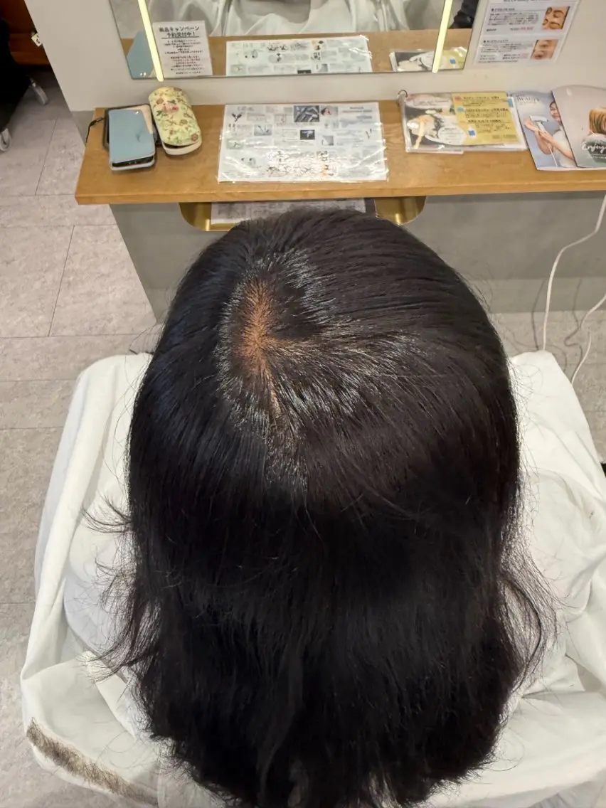 カラー 近藤 優月のヘアスタイル