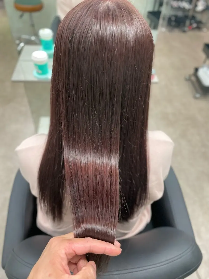 ロング アッシュ ボブ くびれヘア 顔まわりレイヤー ハイライト 表参道/髪質改善/ 髪質改善カラー/遠藤のヘアスタイル