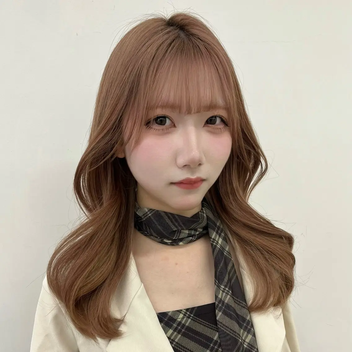 ロング カラー カット ヘアカラー トリートメント ヘアセット クルミ🤍推し活 🎀ピンクカラーのヘアスタイル