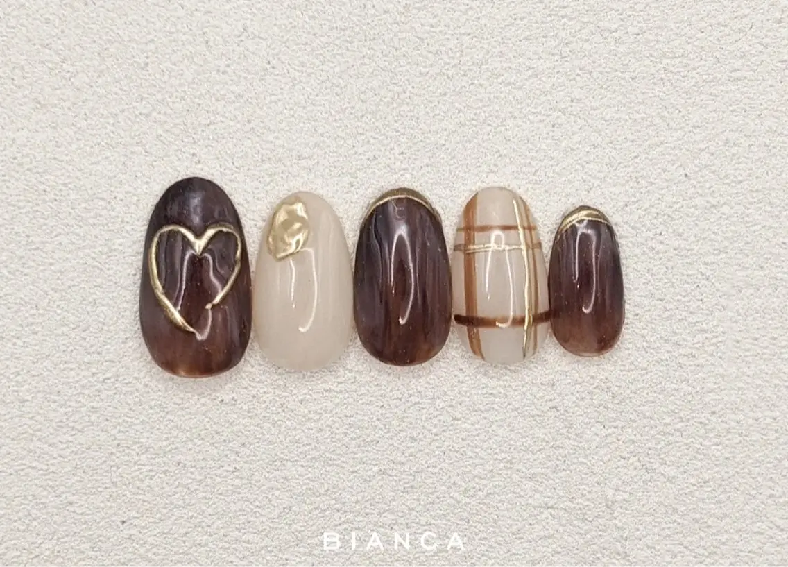 ネイル ハンドネイル Bianca YOKOTANI🌻のネイルデザイン