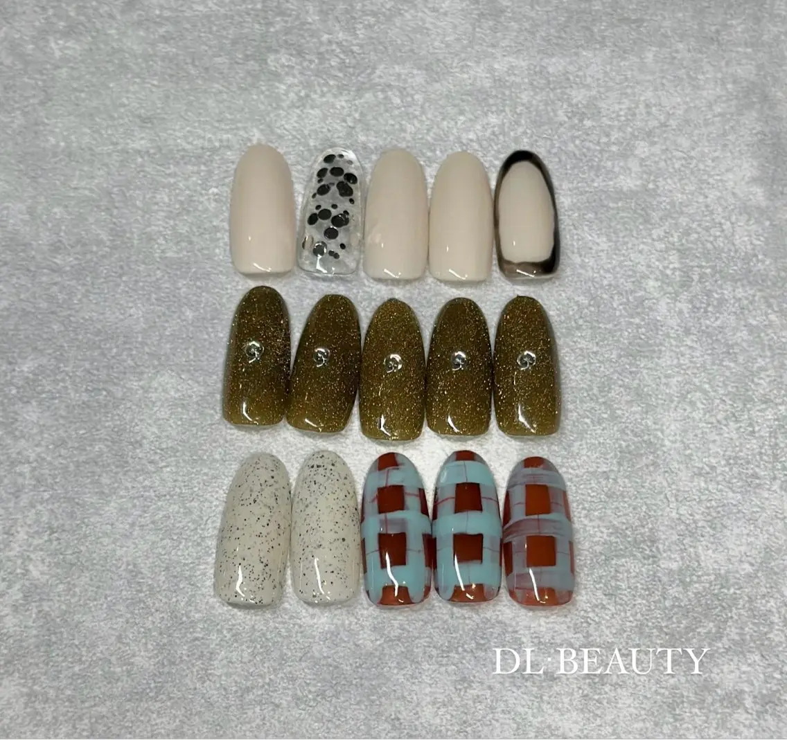 ネイル フットネイル ジェルネイル マグネットネイル 持ち込み ニュアンスネイル ハンドネイル DL•BEAUTY / AKANEのネイルデザイン