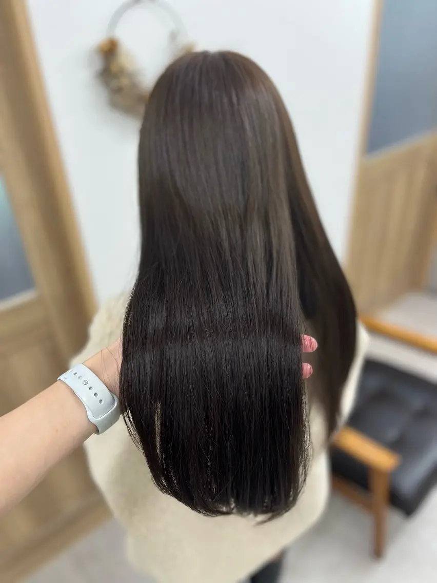 ロング カラー グレージュ オリーブグレージュ オリーブグレー カット ヘアカラー トリートメント 🫧ぷる艶カラー🫧 Yuubi🦩のヘアスタイル