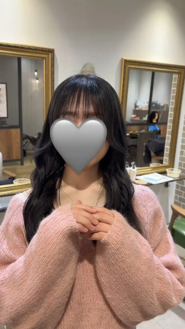 ロング 長内 もえのヘアスタイル