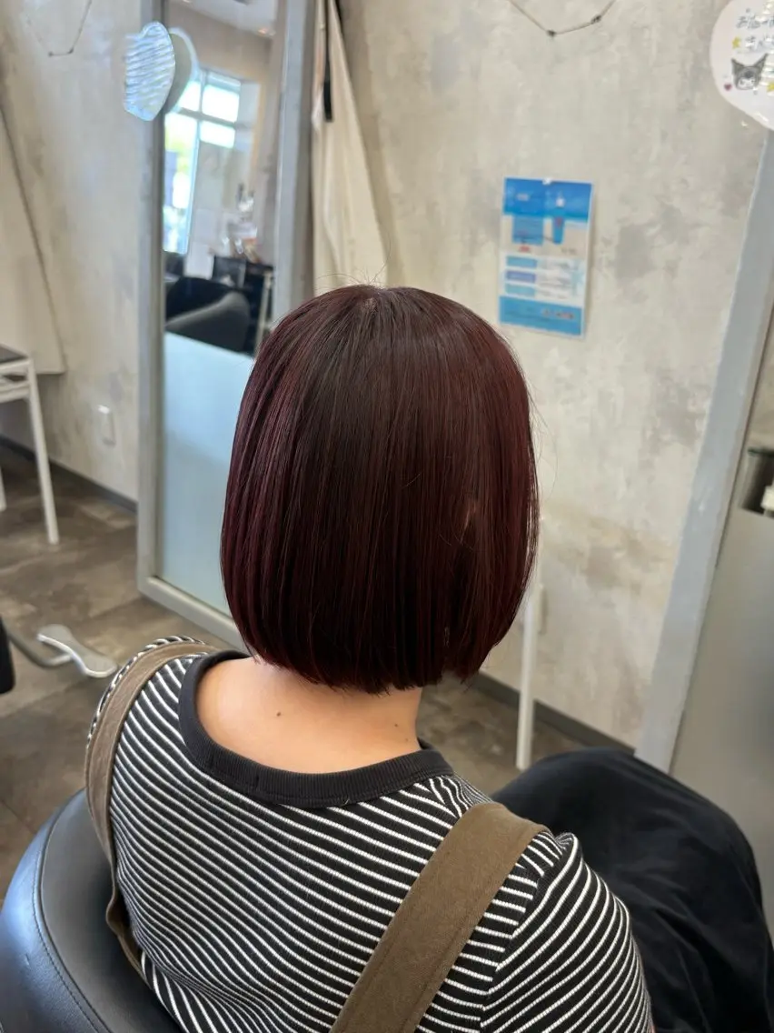 ショート カラー レッドカラー カット ヘアカラー 堀田 瑠依のヘアスタイル