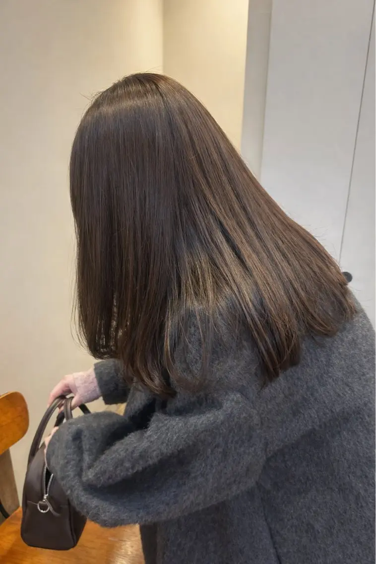 ロング カラー カット ヘアカラー トリートメント 透明感カラー レイヤーカット りなのヘアスタイル