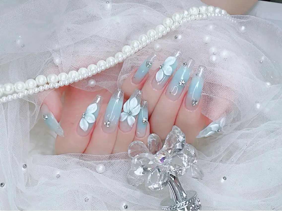 ネイル R salonのネイルデザイン
