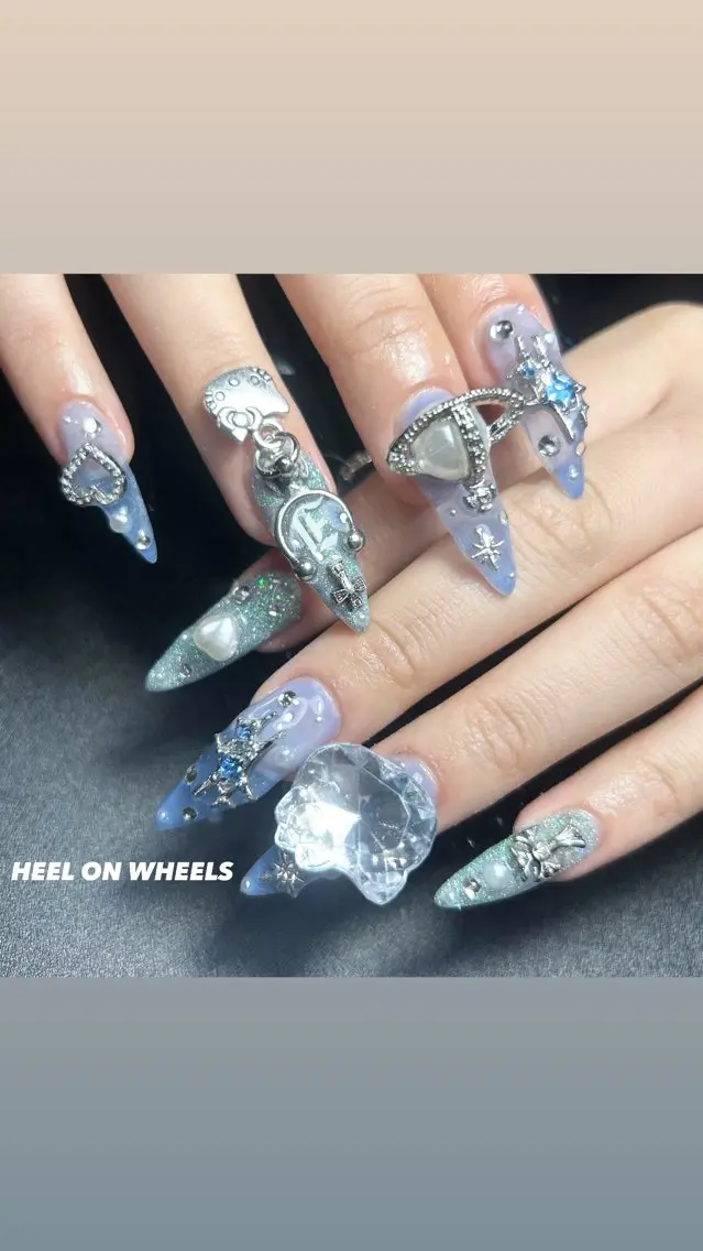 ネイル 冬ネイル ⛓Miyu ⛓のネイルデザイン