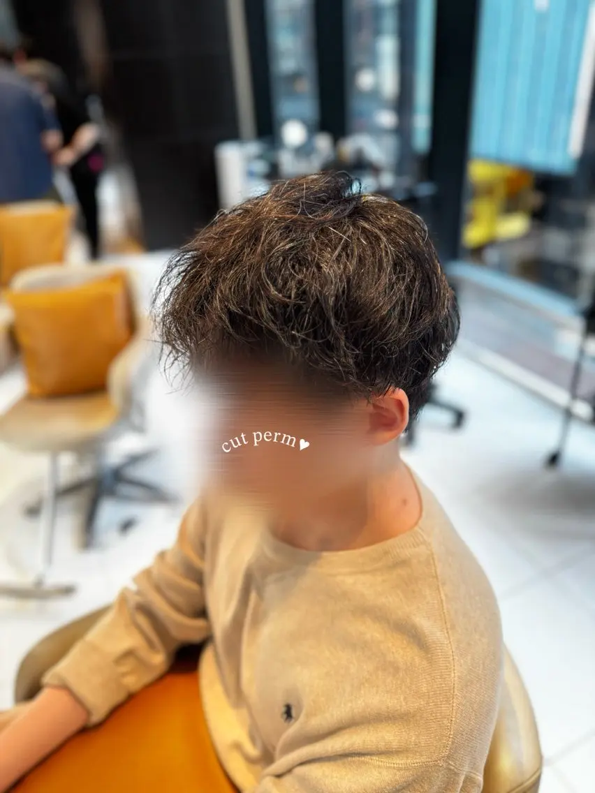 ショート パーマ メンズ メンズパーマ 波巻きパーマ カット パーマ 🤍たむら みなみ 銀座🤍のヘアスタイル