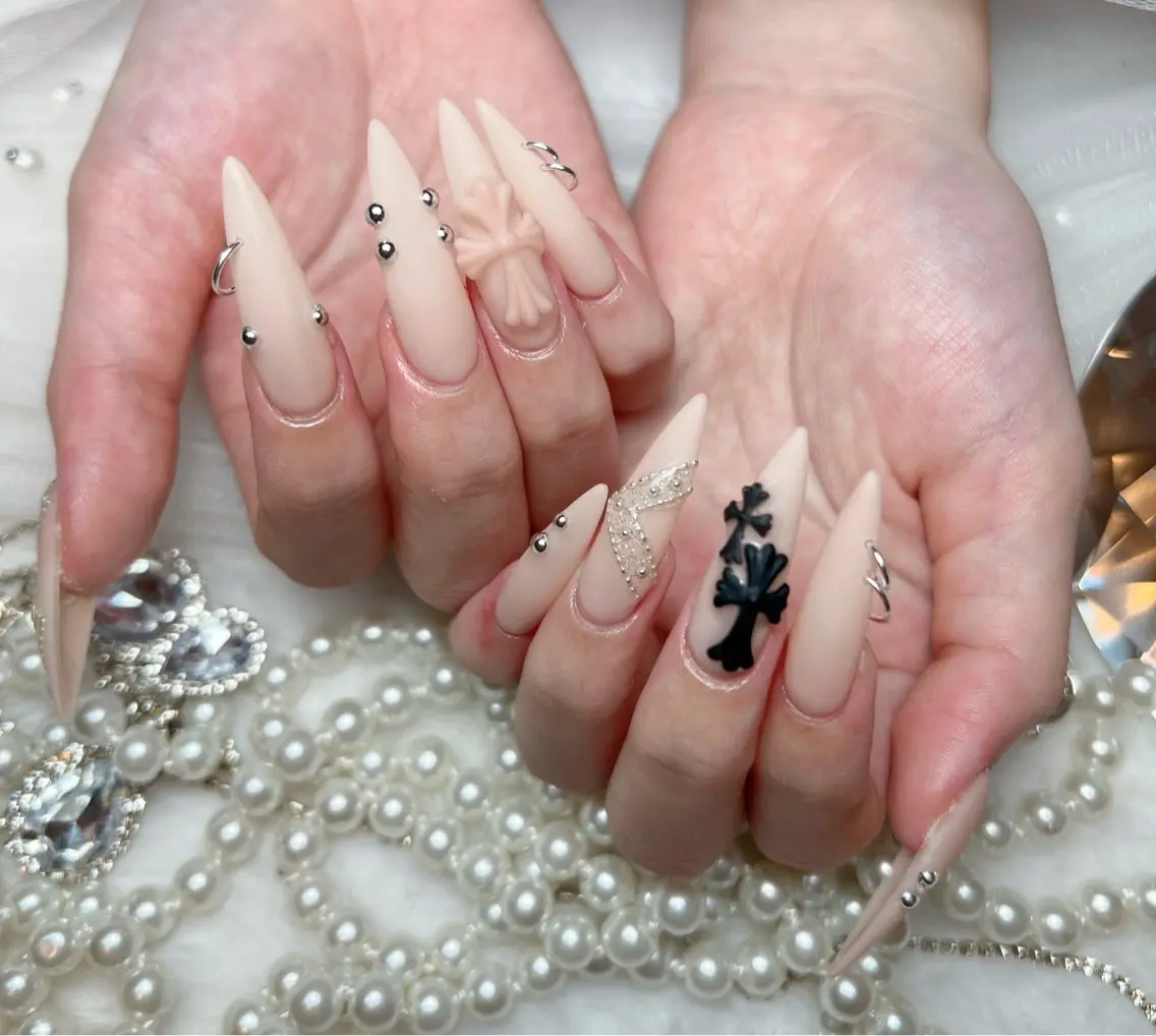 ネイル アートネイル オーロラネイル チークネイル 長さ出し フットネイル Miya _nailのネイルデザイン