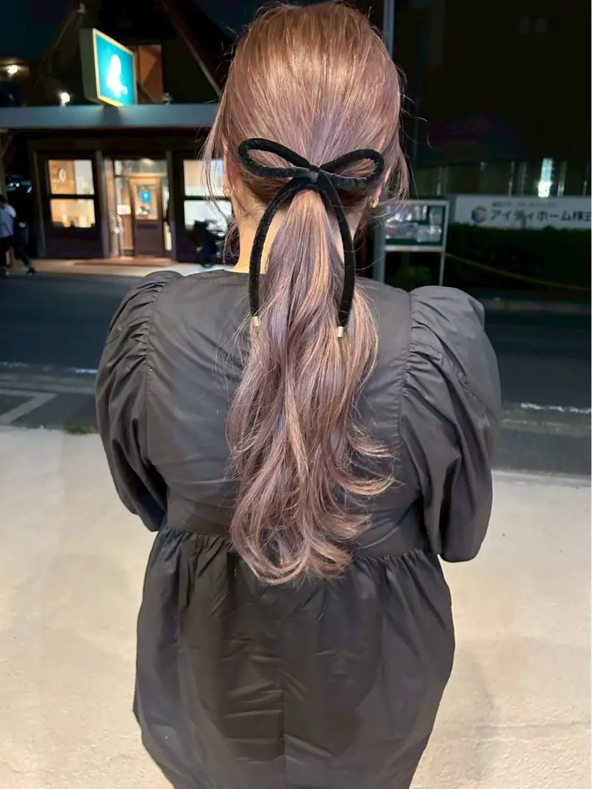 ロング カラー LUCK ユナのヘアスタイル
