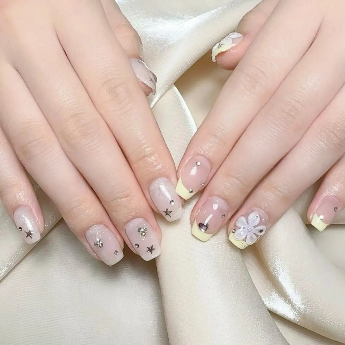 ネイル ハンドネイル Nail salon 木にいるのネイルデザイン